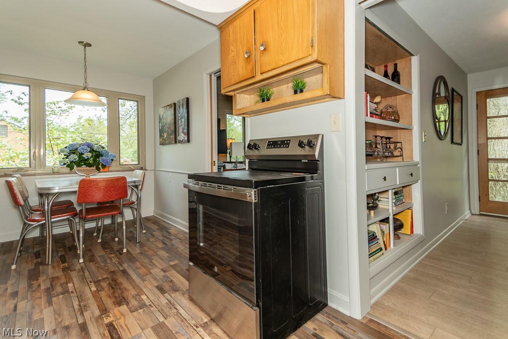 565 Bassett Road Bay Village OH 44140