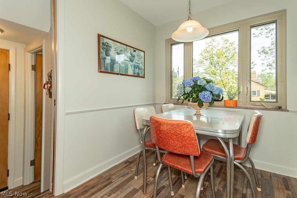 565 Bassett Road Bay Village OH 44140