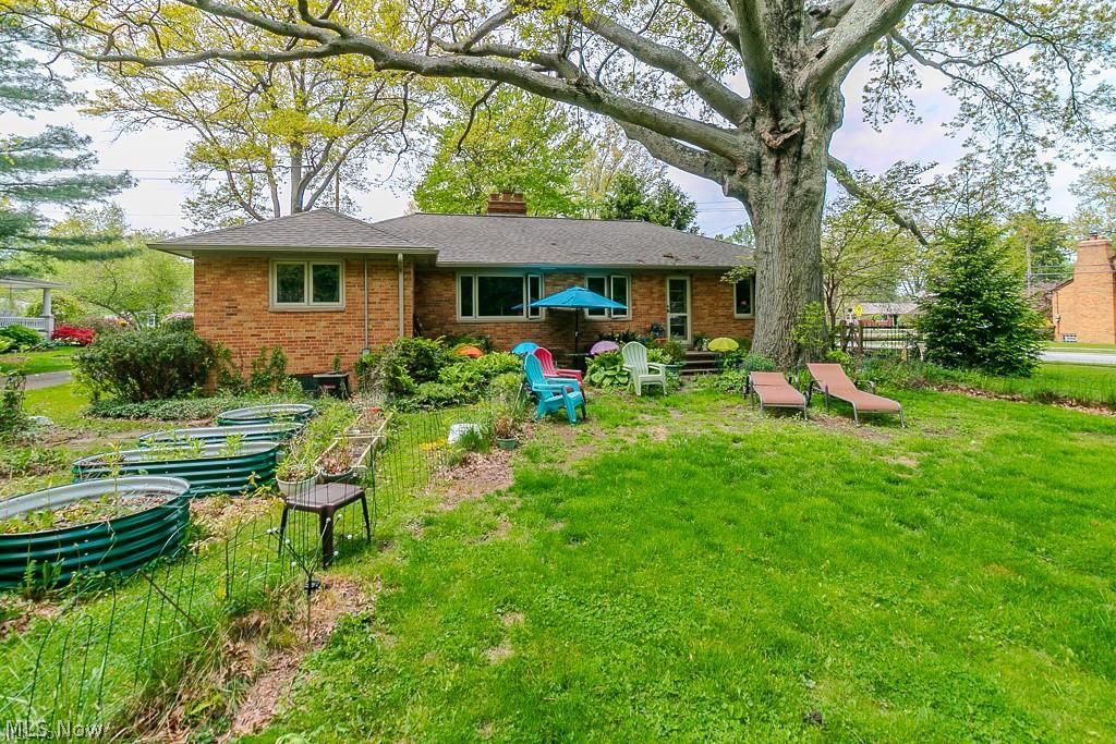 565 Bassett Road Bay Village OH 44140
