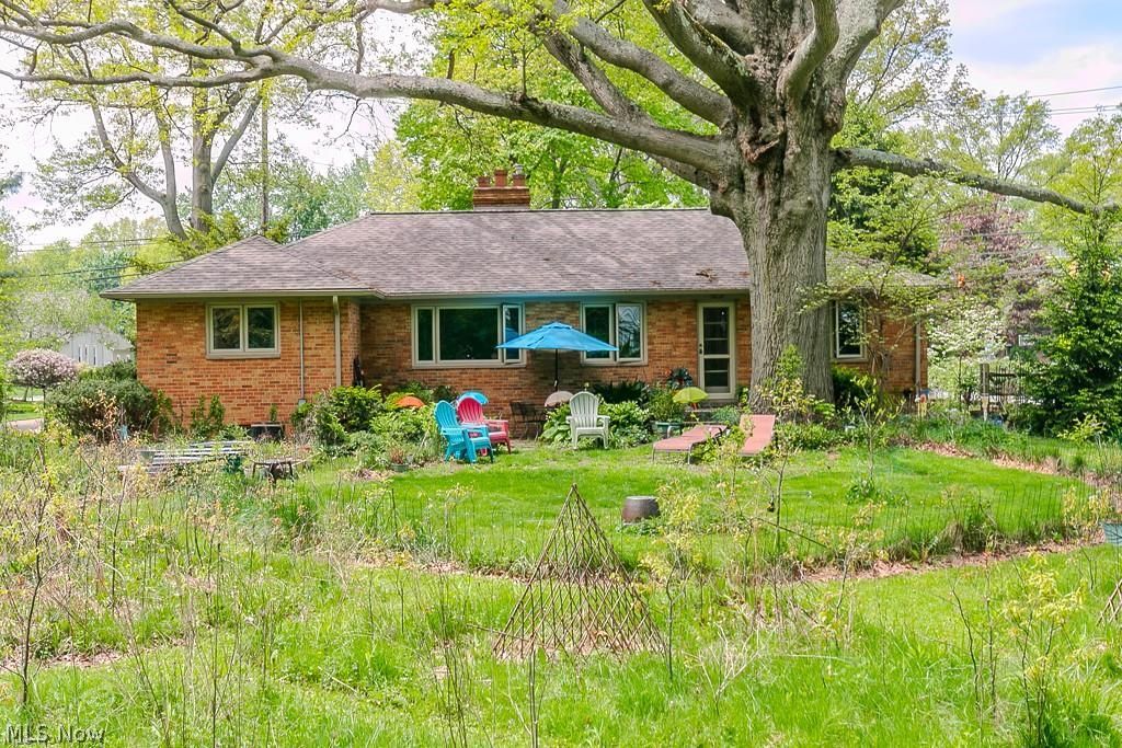 565 Bassett Road Bay Village OH 44140