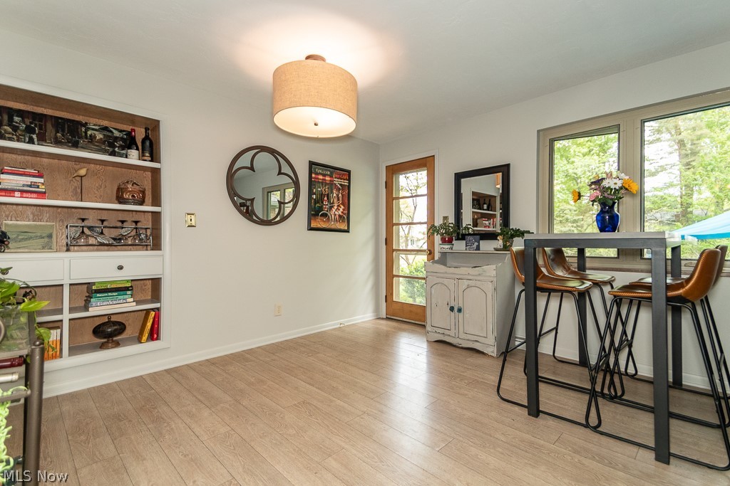 565 Bassett Road Bay Village OH 44140