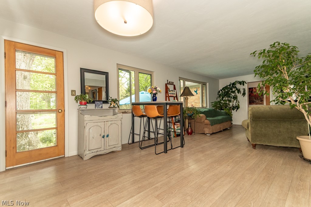 565 Bassett Road Bay Village OH 44140