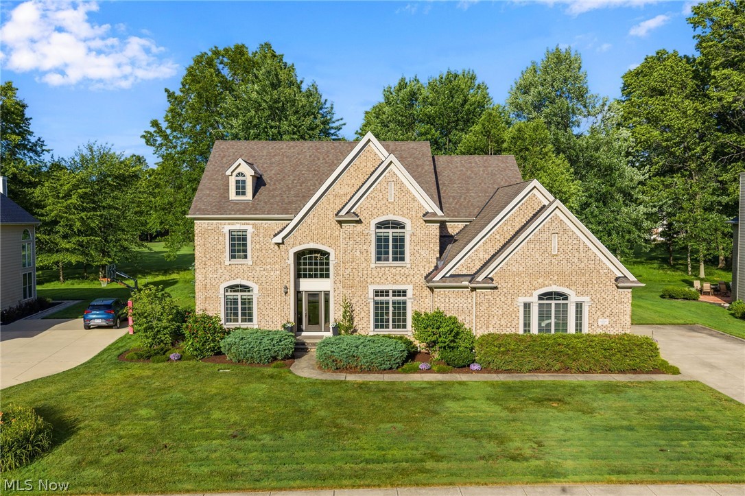 583 Legends Row Avon Lake OH 44012
