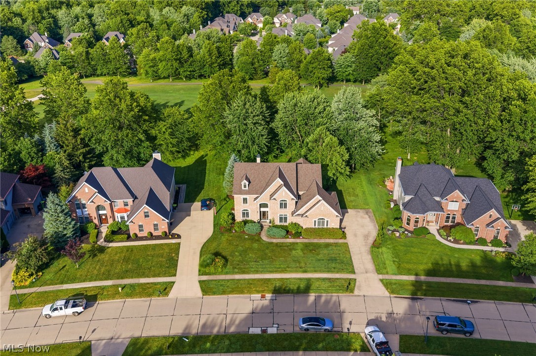 583 Legends Row Avon Lake OH 44012