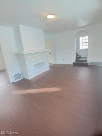 39 Hilton Avenue Youngstown OH 44507