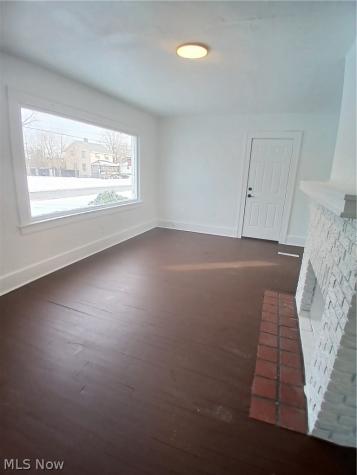 39 Hilton Avenue Youngstown OH 44507