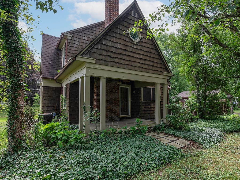 649 W Broad Street Newton Falls OH 44444