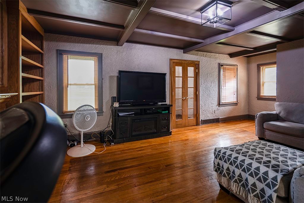 649 W Broad Street Newton Falls OH 44444