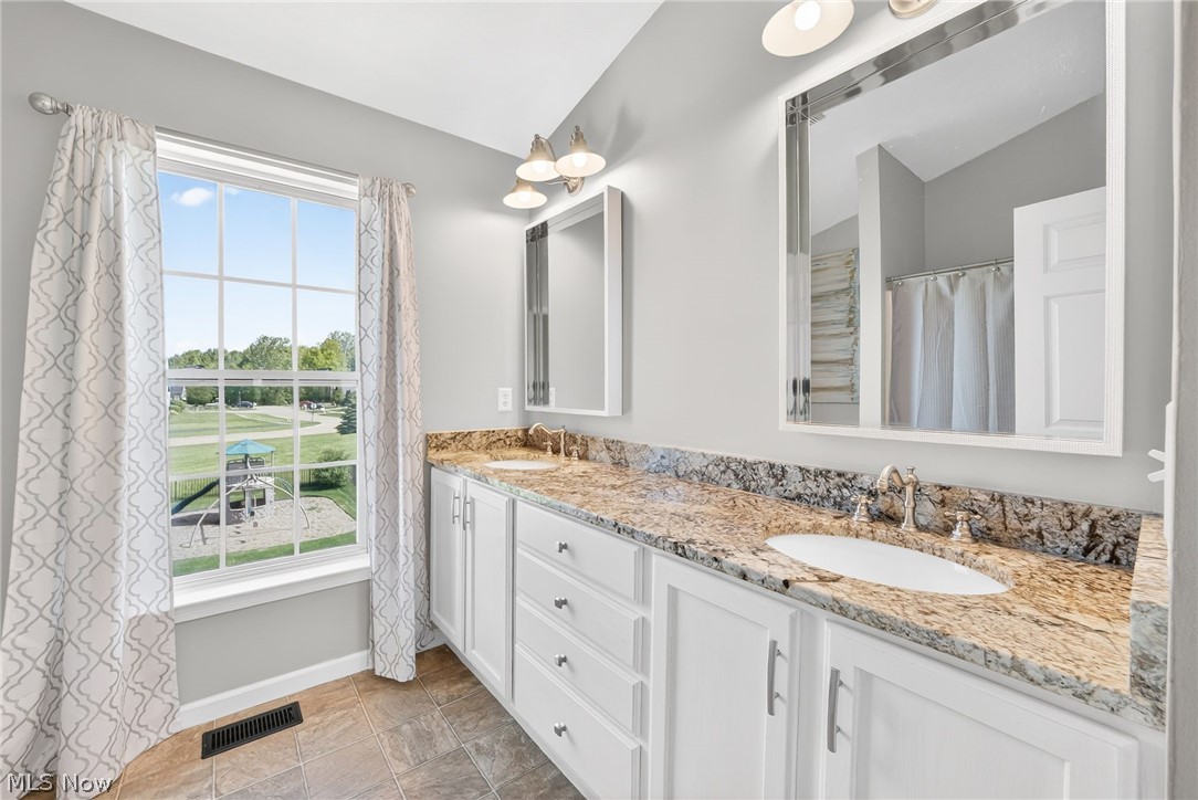 37830 Stoney Lake Drive North Ridgeville OH 44039