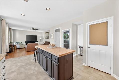 37830 Stoney Lake Drive North Ridgeville OH 44039