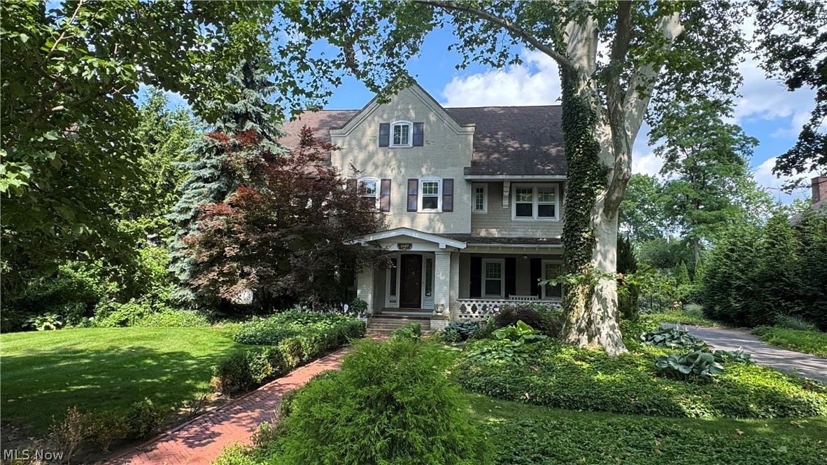 2197 Harcourt Drive Cleveland Heights OH 44106