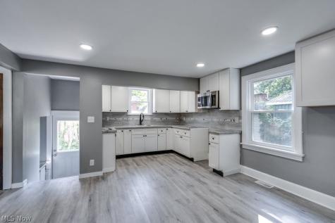 605 Chestnut Street Minerva OH 44657
