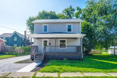 605 Chestnut Street Minerva OH 44657