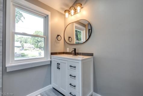 605 Chestnut Street Minerva OH 44657