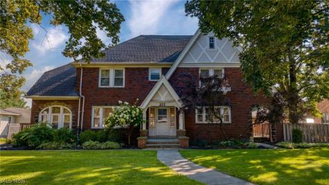 211 E Schaaf Road Brooklyn Heights OH 44131