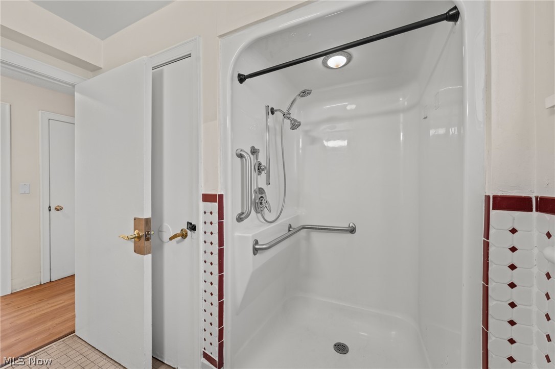 211 E Schaaf Road Brooklyn Heights OH 44131