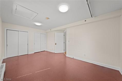 211 E Schaaf Road Brooklyn Heights OH 44131
