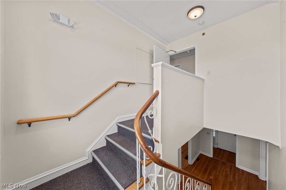 211 E Schaaf Road Brooklyn Heights OH 44131