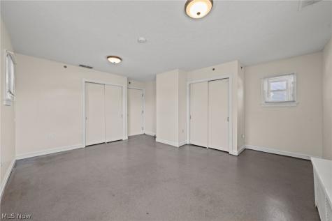211 E Schaaf Road Brooklyn Heights OH 44131