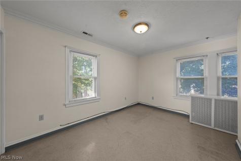 211 E Schaaf Road Brooklyn Heights OH 44131