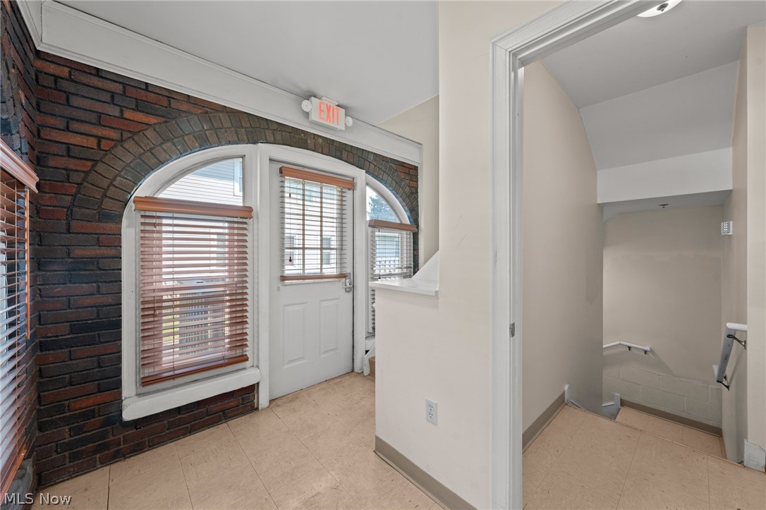 211 E Schaaf Road Brooklyn Heights OH 44131
