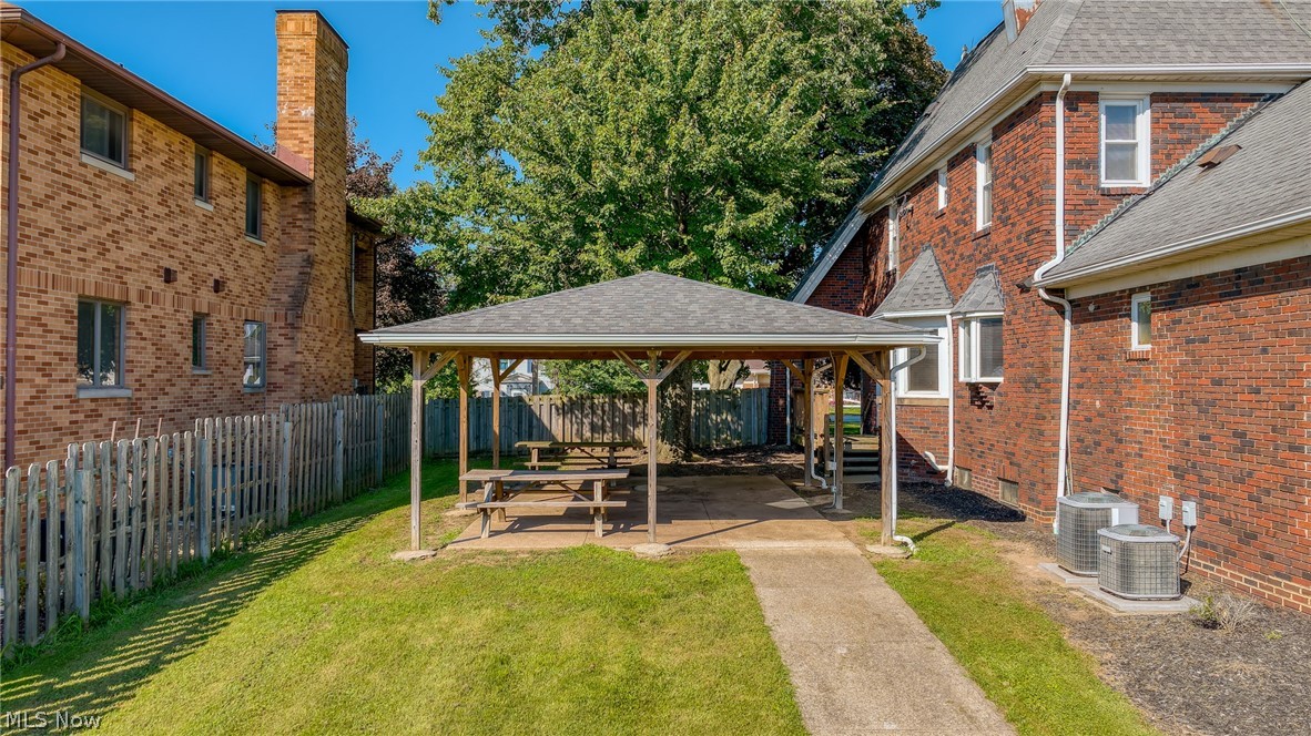 211 E Schaaf Road Brooklyn Heights OH 44131