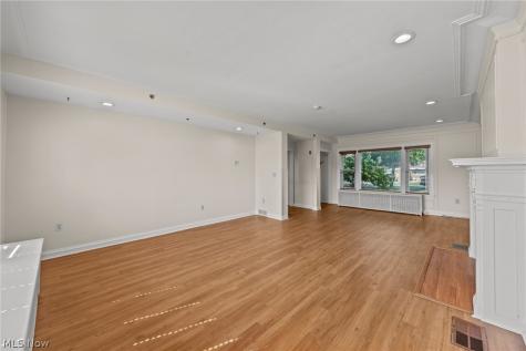 211 E Schaaf Road Brooklyn Heights OH 44131