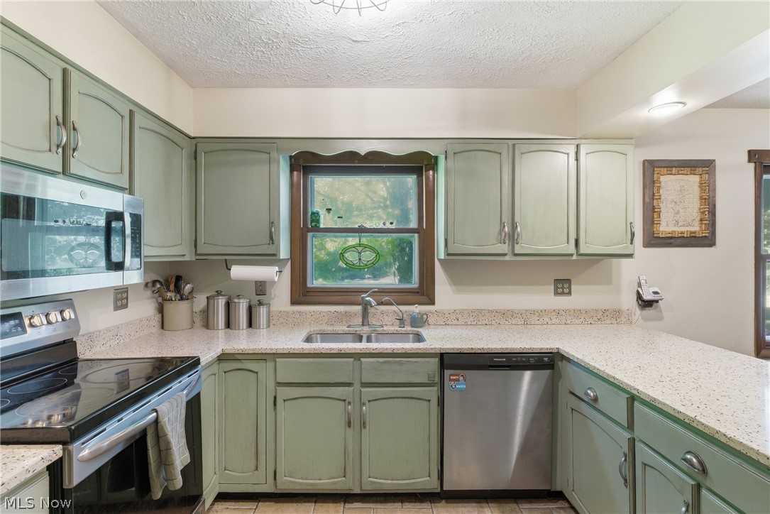 2951 River Glen Drive Austinburg OH 44010
