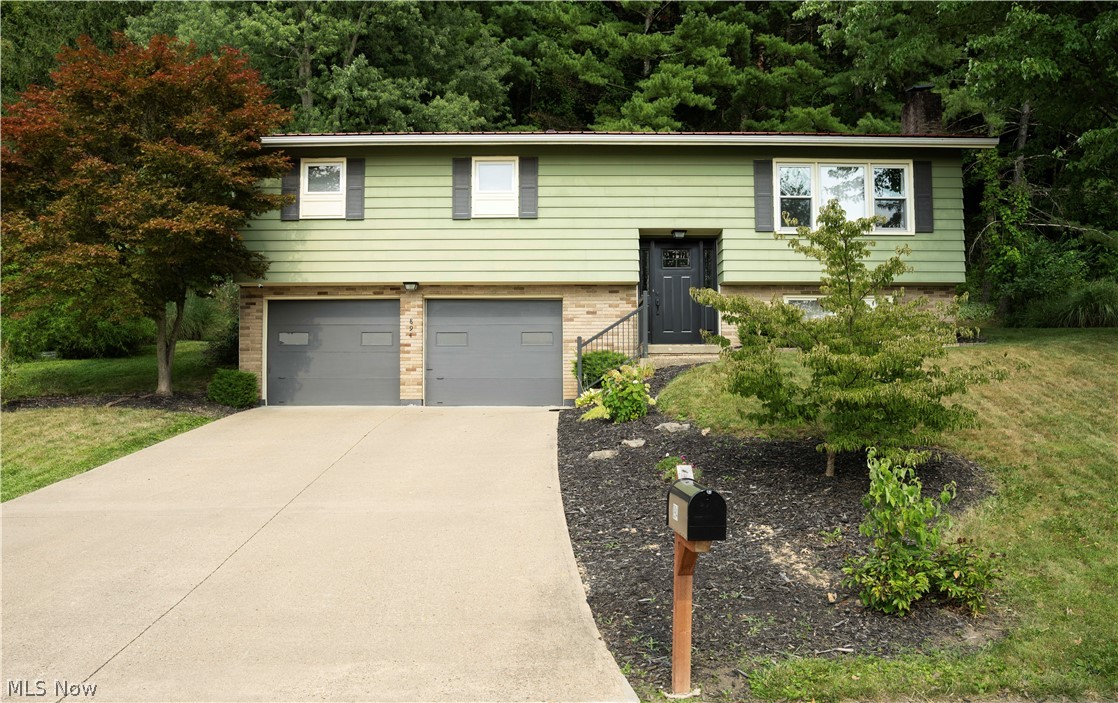894 Green Drive Coshocton OH 43812