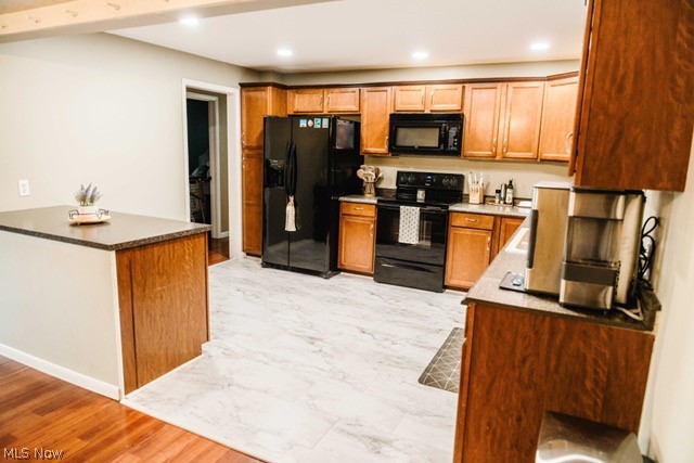 894 Green Drive Coshocton OH 43812