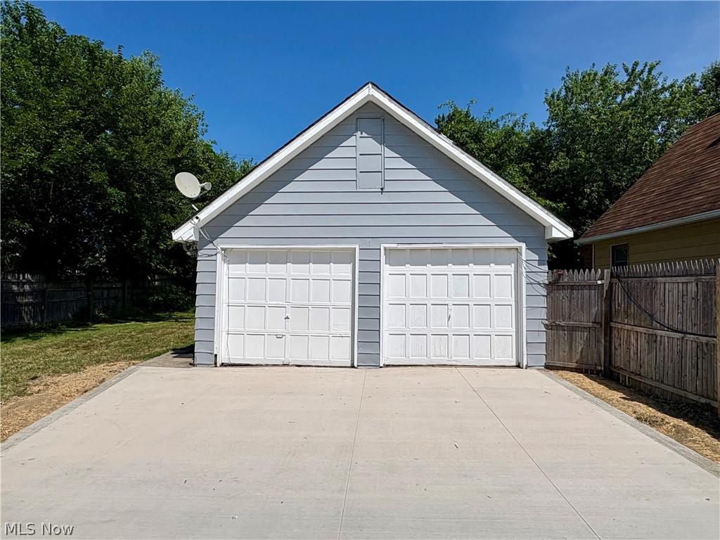 891 E 232nd Street Euclid OH 44123
