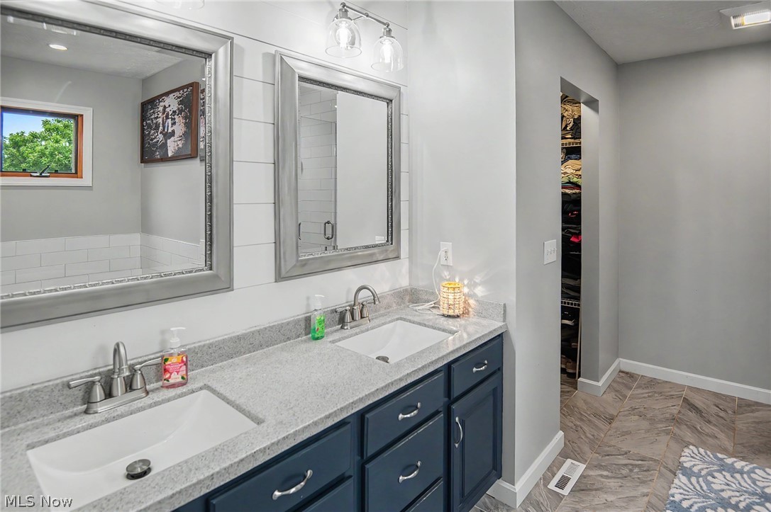 1107 Shannon Lane Salem OH 44460