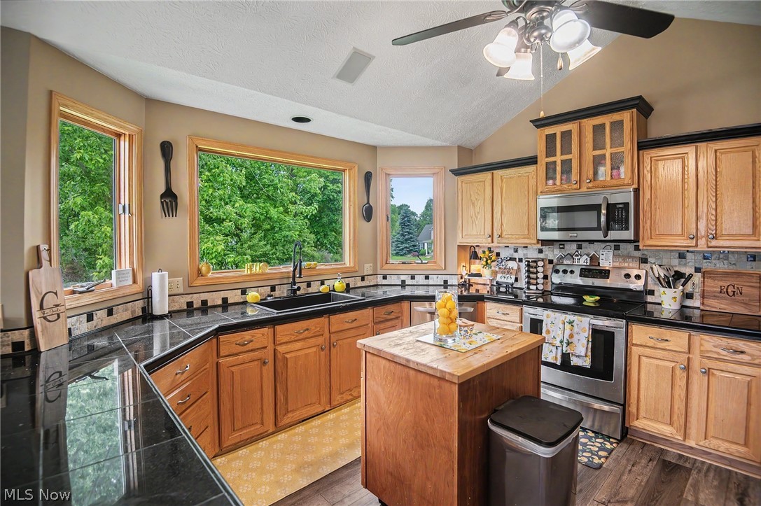 1107 Shannon Lane Salem OH 44460