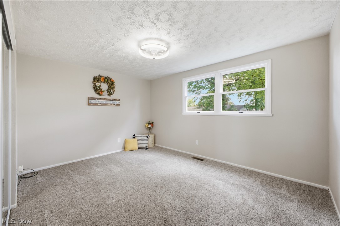 4845 New Road Austintown OH 44515