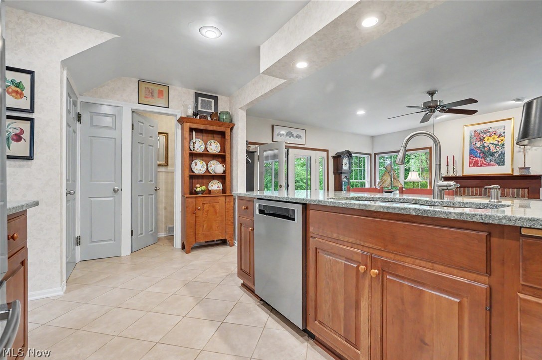 3106 Athens Road Silver Lake OH 44224