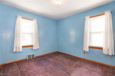 4093 E 175th Street Cleveland OH 44128
