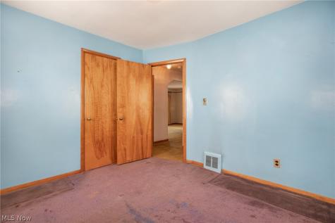 4093 E 175th Street Cleveland OH 44128