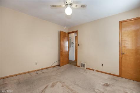4093 E 175th Street Cleveland OH 44128