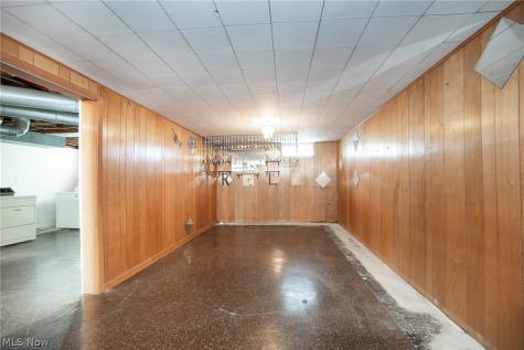 4093 E 175th Street Cleveland OH 44128