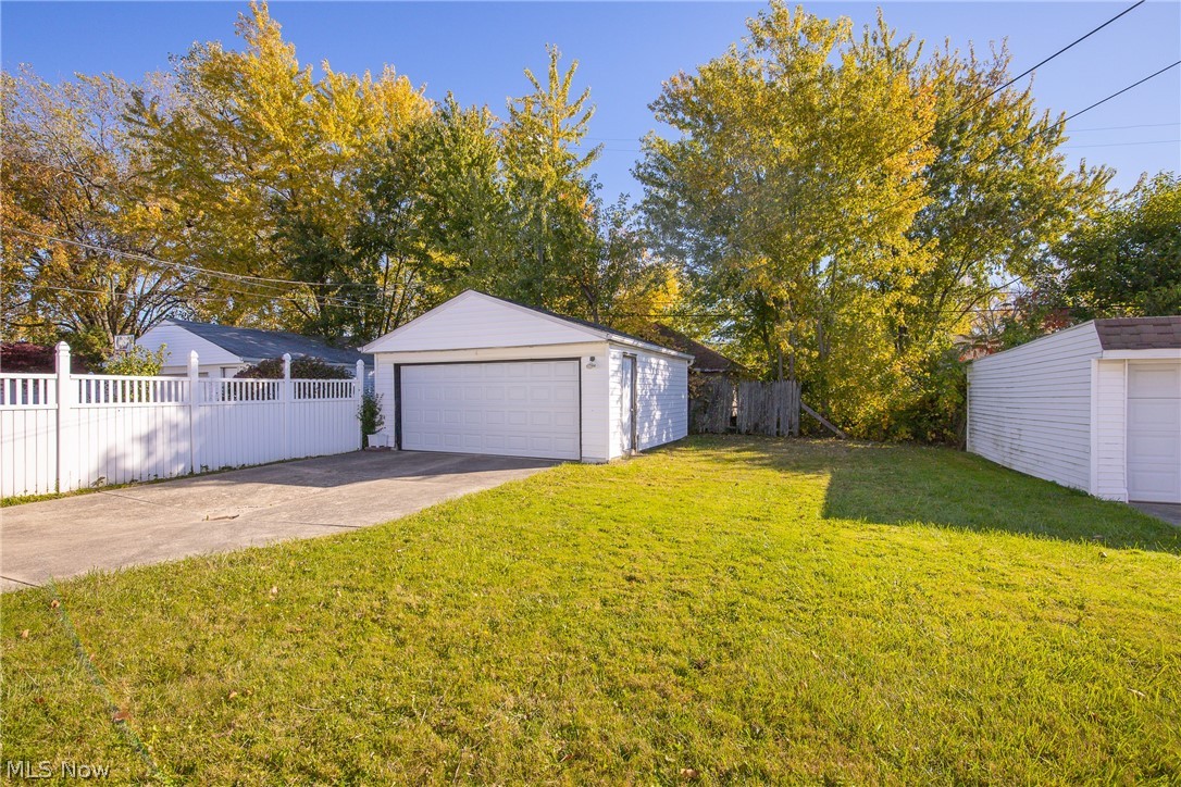 4093 E 175th Street Cleveland OH 44128