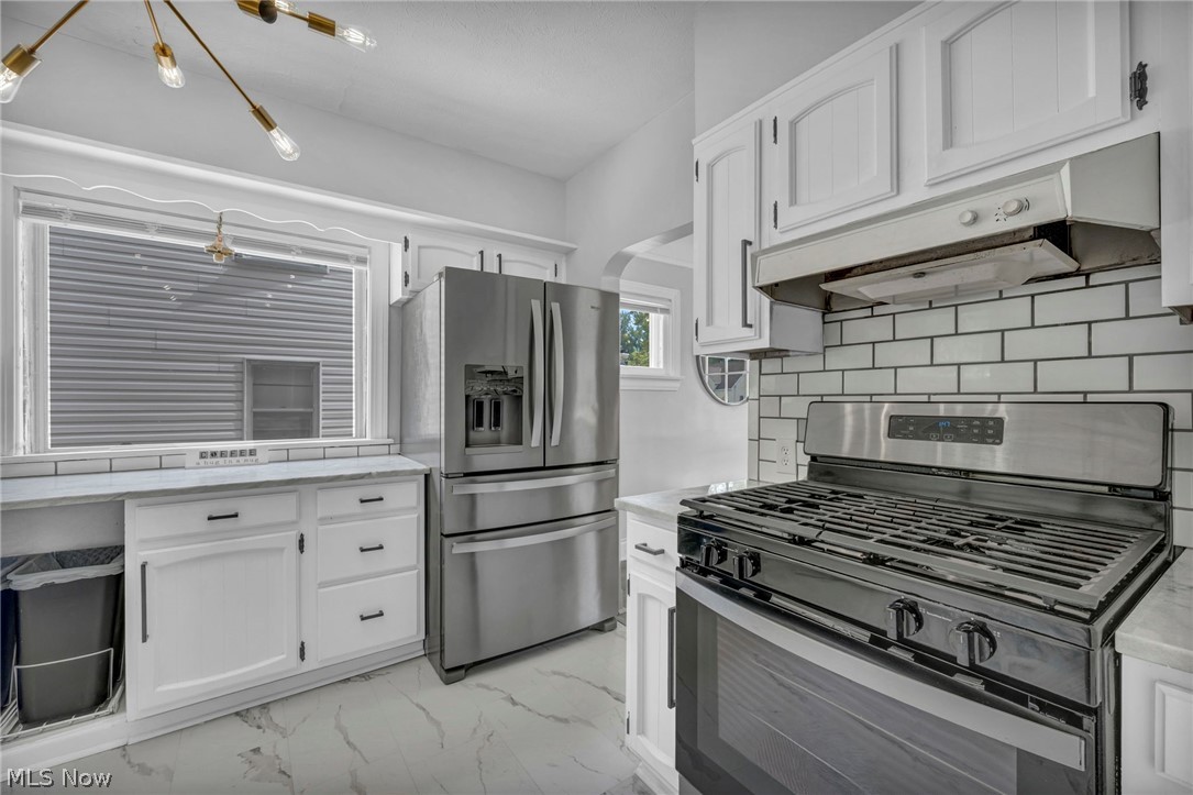 19413 Ridgewood Avenue Warrensville Heights OH 44122