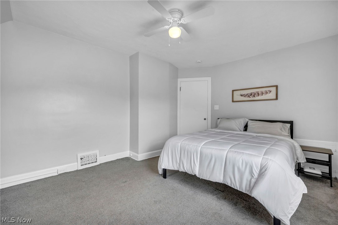 19413 Ridgewood Avenue Warrensville Heights OH 44122