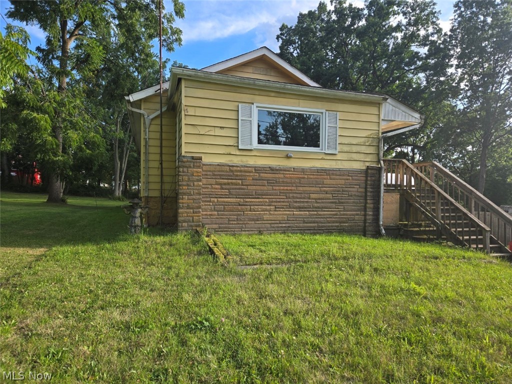 2838 Draper Street SE Warren OH 44484