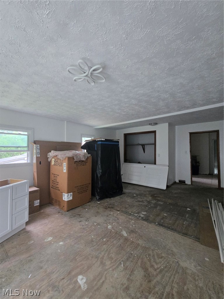 2838 Draper Street SE Warren OH 44484