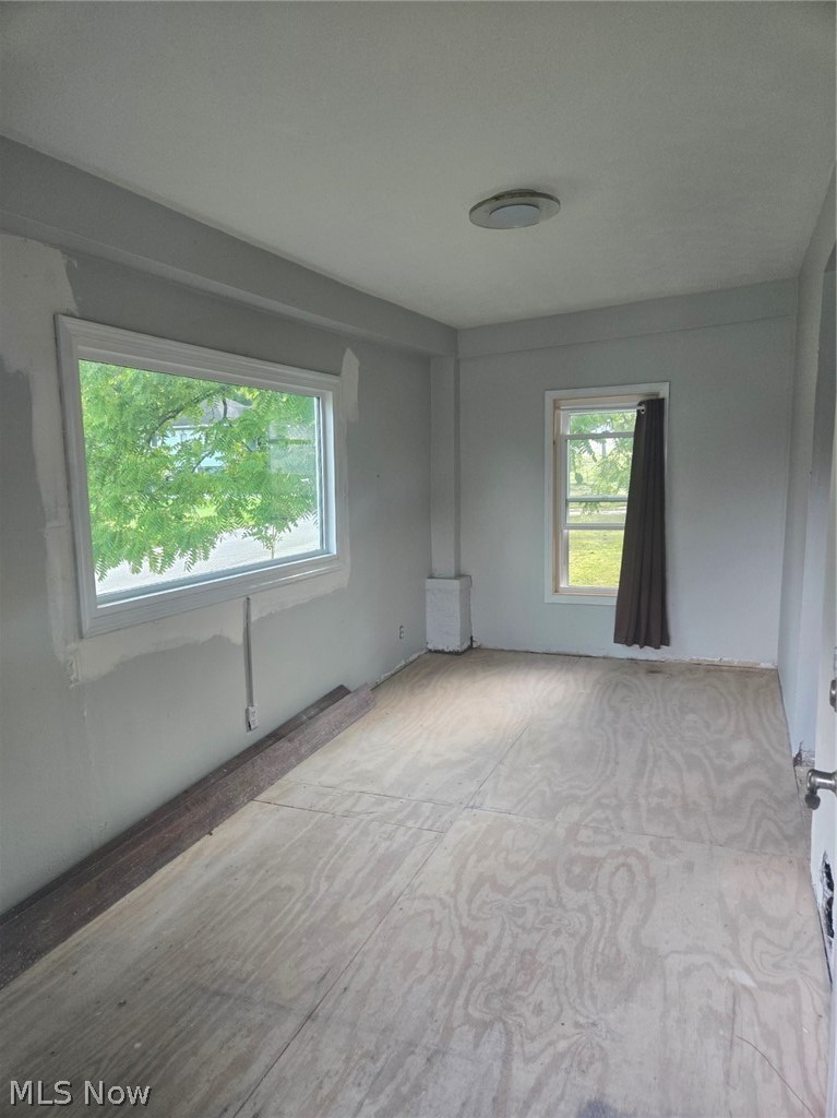 2838 Draper Street SE Warren OH 44484