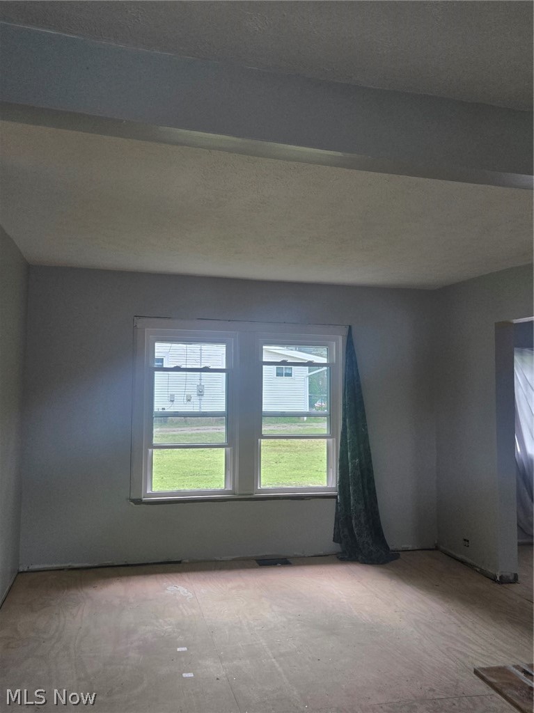 2838 Draper Street SE Warren OH 44484