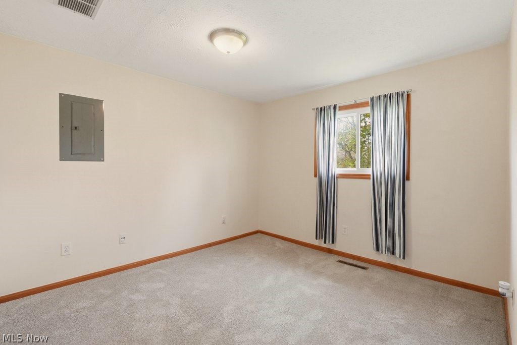 25085 Sandhurst Road Bedford Heights OH 44146