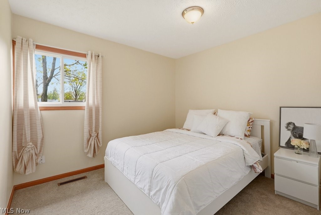 25085 Sandhurst Road Bedford Heights OH 44146