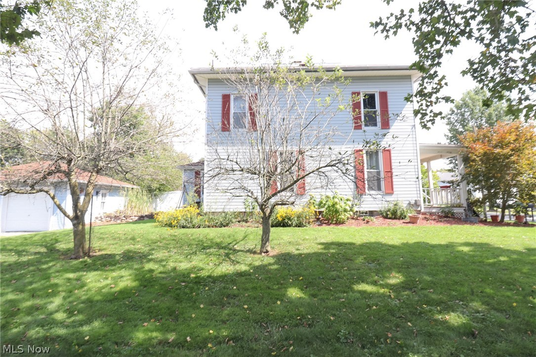 115 Burbank Street Creston OH 44217