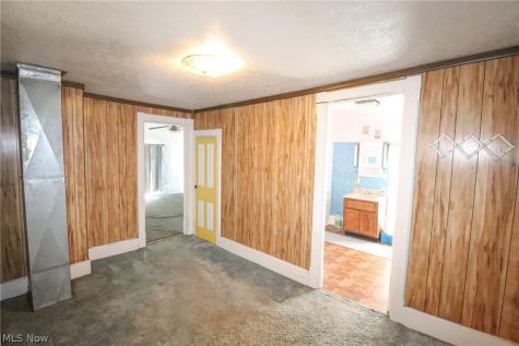 115 Burbank Street Creston OH 44217